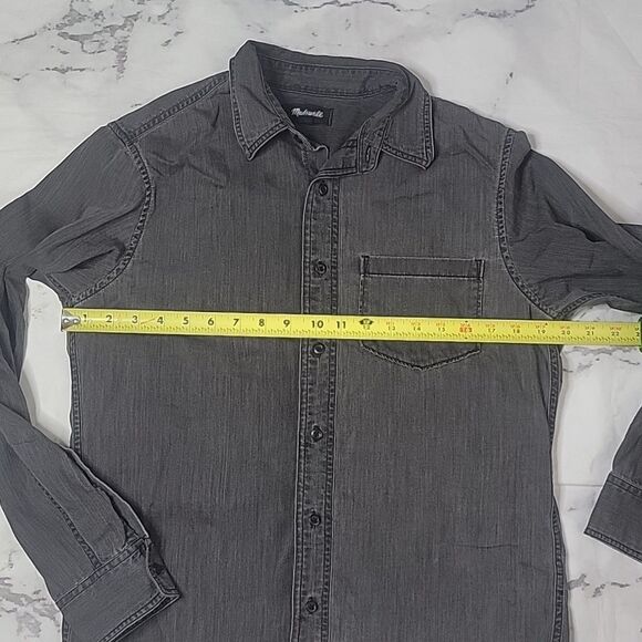 Madewell Gray-Washed Button Down Shirt - Picture 7 of 7